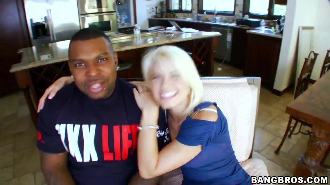 Anikka Albrite sucks a big, seaty black cock