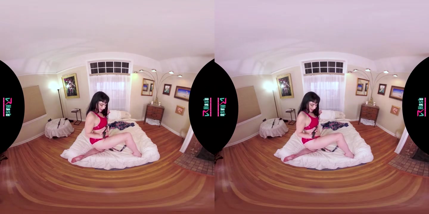 VRHUSH Siouxsie Q masturbating with a dildo in POV VR