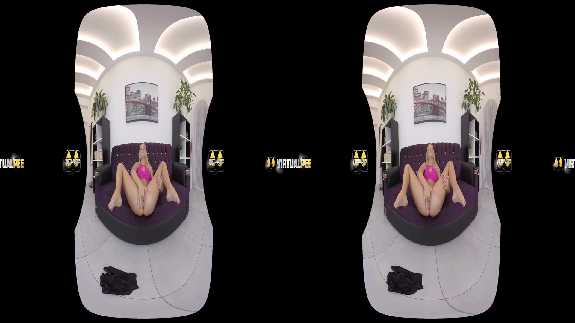 Amy Pink in Pure Pissing - VirtualPee