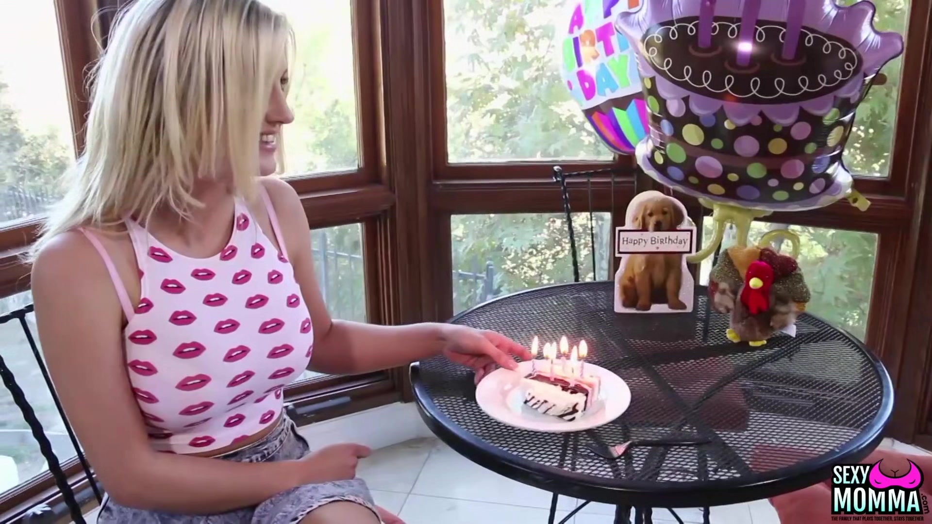 Sienna Gets the Best Present from Step Mommy, Alana! - Sexymomma