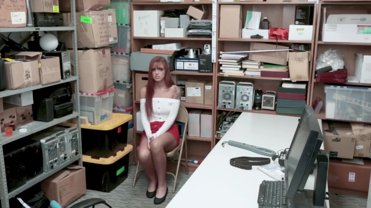 Scarlett Mae - Cute Redhead Has To Desk
