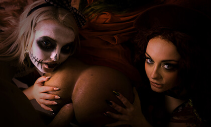 Dolls Kill - SexLikeReal