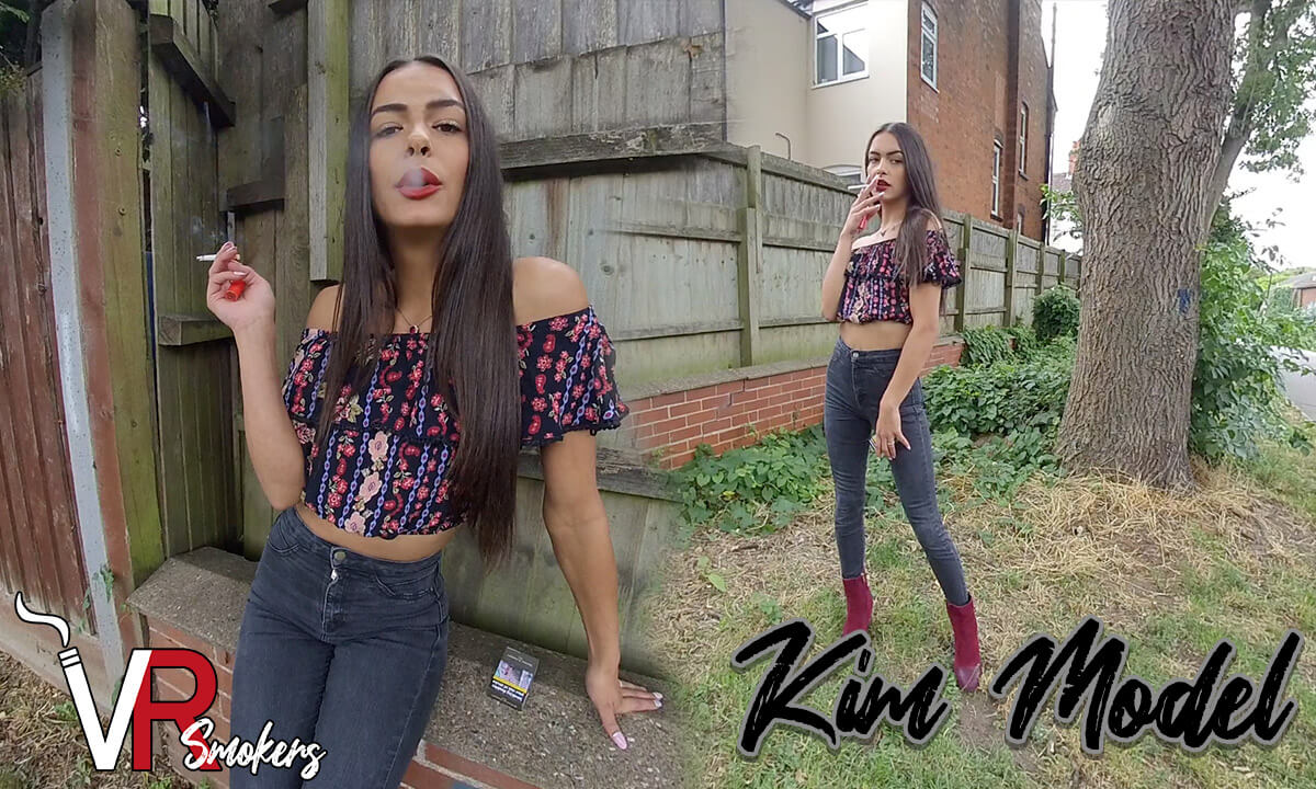 Kim Model - Dark Jeans - VRSmokers