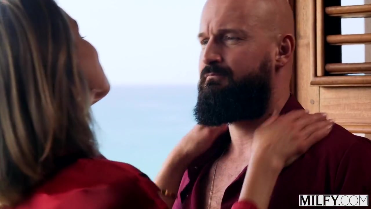 Insatiable Wife Serenity Has Secret Vacay Adventure
