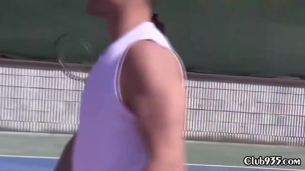 Two Tennis Chicks Screwed On The Court