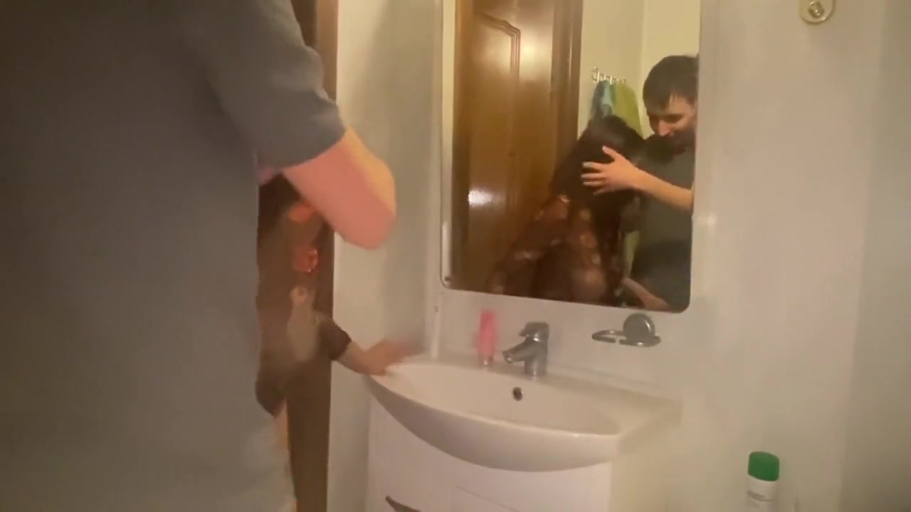 Quickly Fucked Friends Wife In The Bathroom While She Was Getting Ready For Work