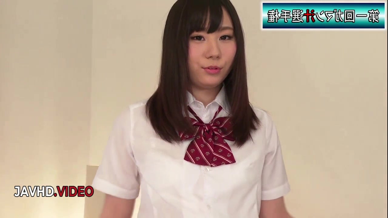 Japanese beauty's fiery seductive performance