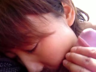She closed her eyes and concentrated on blowjob