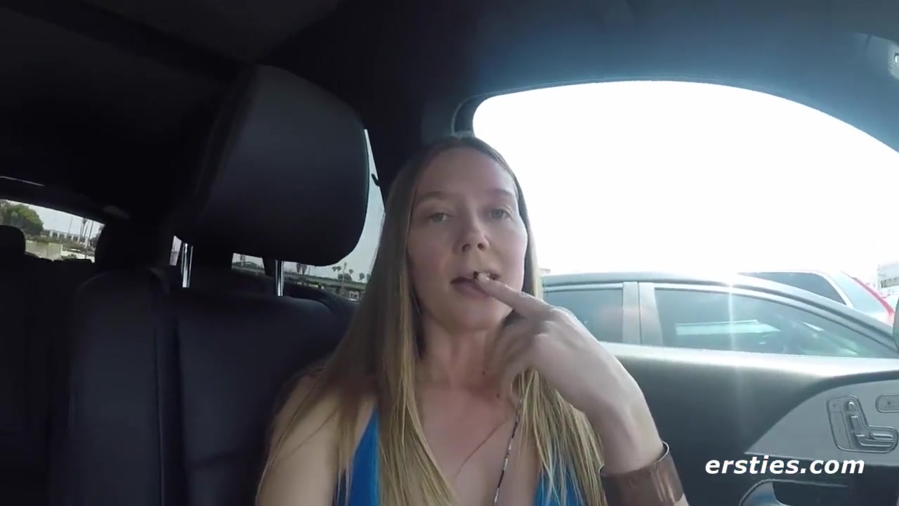 Star Has A Sexy Time In The Back Of Her Car