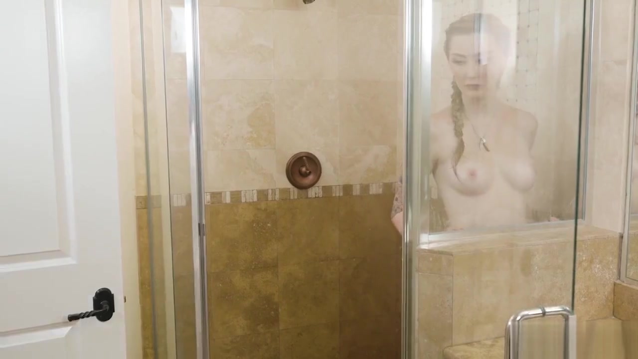 Wet tattooed redhead teen 18+ hot massage by a professional