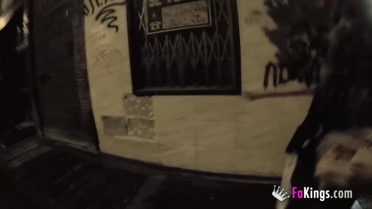 She has crossed half Spain just to fuck Jordi!!