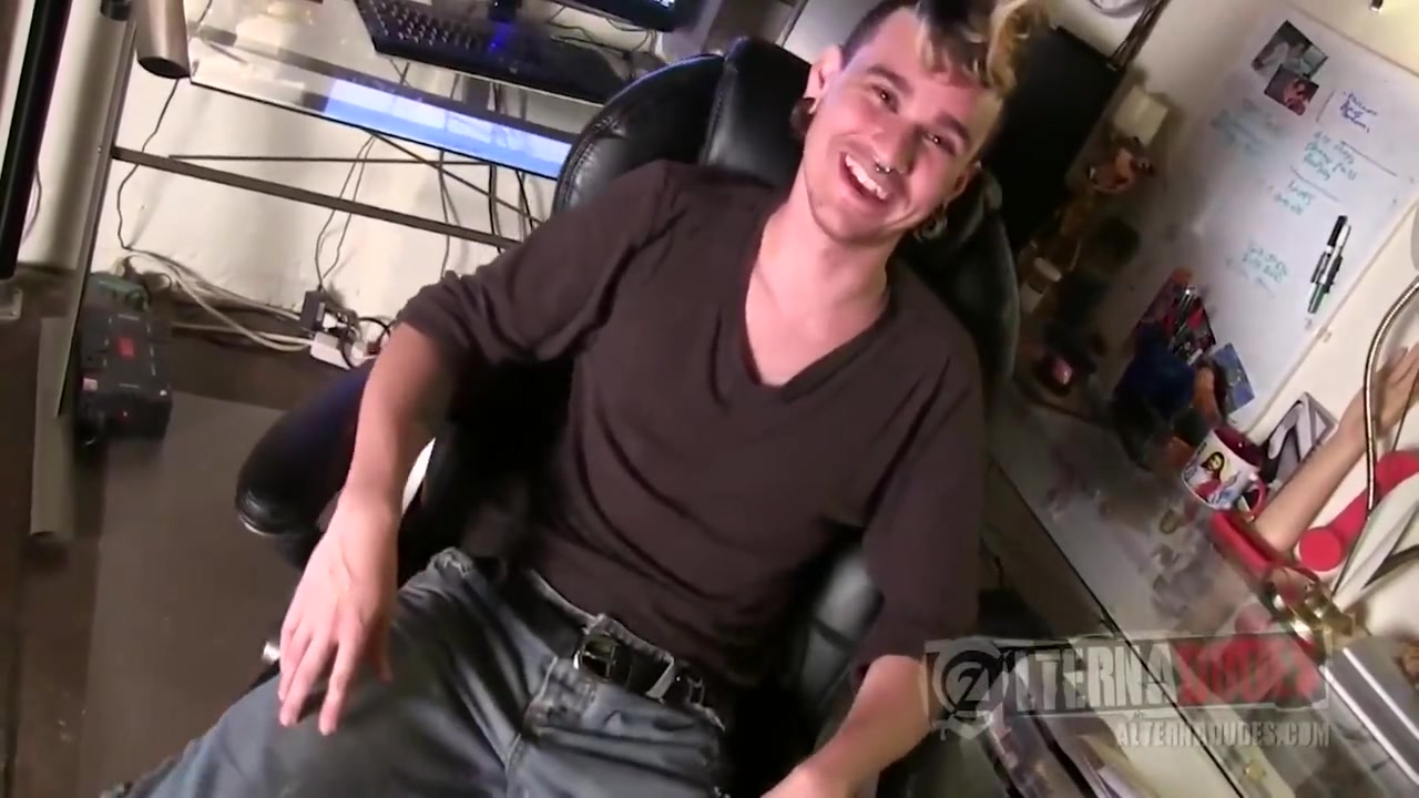 Skinny Gay Pink Gives Tristan The Most Pleasurable Oral Sex - Tristan Mathews