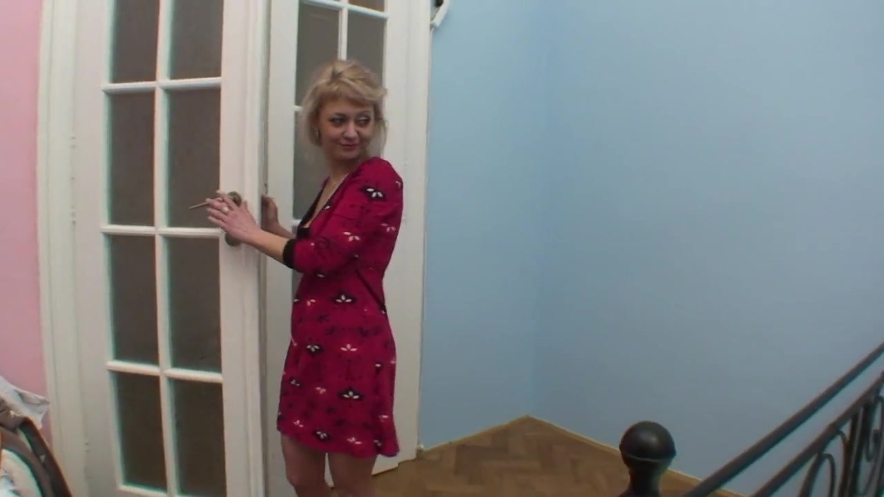 Busty Cougar Slut Sucking Dick And Getting Her Ass Pounded Hard - Xfamster