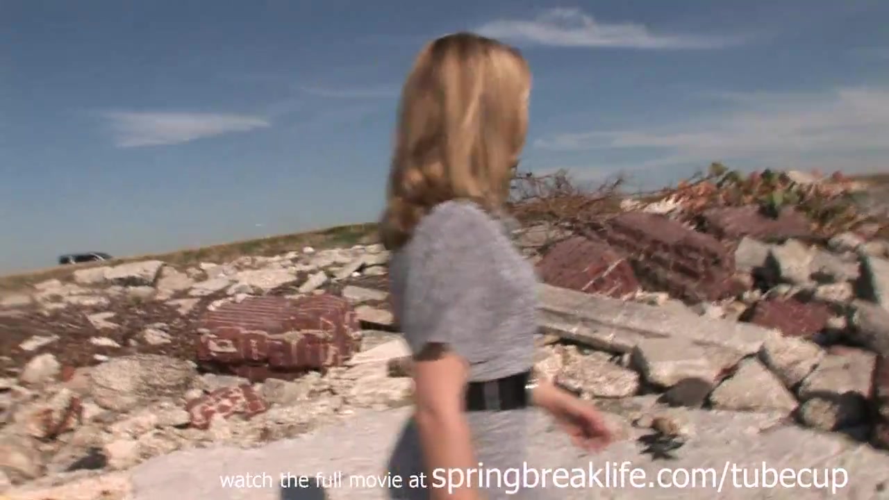 SpringBreakLife Video: Streaking Is Fun For Everyone