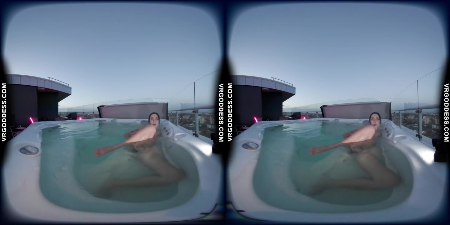 Dora Dildo Masturbating In Rooftop Jacuzzi At Sunset