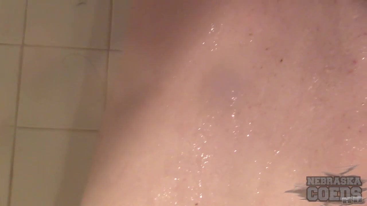Sexy Hot Dreamgirl Mila Taking Shower Then Having To Cancel Too Smashed - NebraskaCoeds