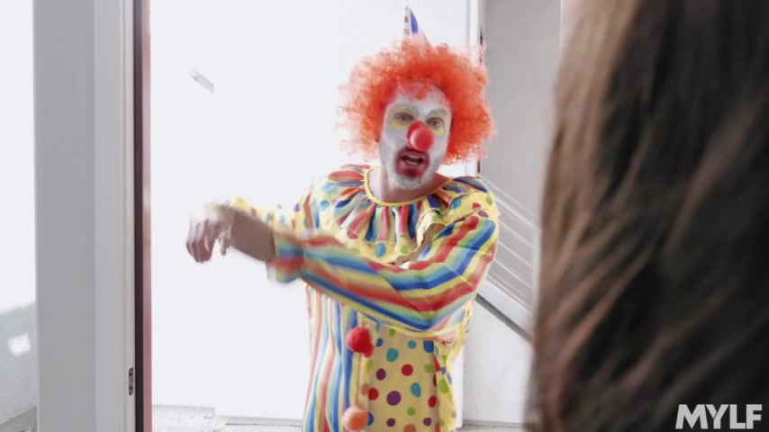 Horny Clown Dick Down - MYLF