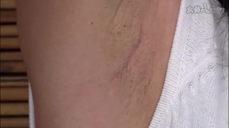 The woman who responds to the directions indifferently deadpan - Fetish Japanese Video