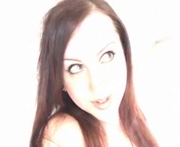 Hot Ladyboy In Lingerie Wanking On Webcam