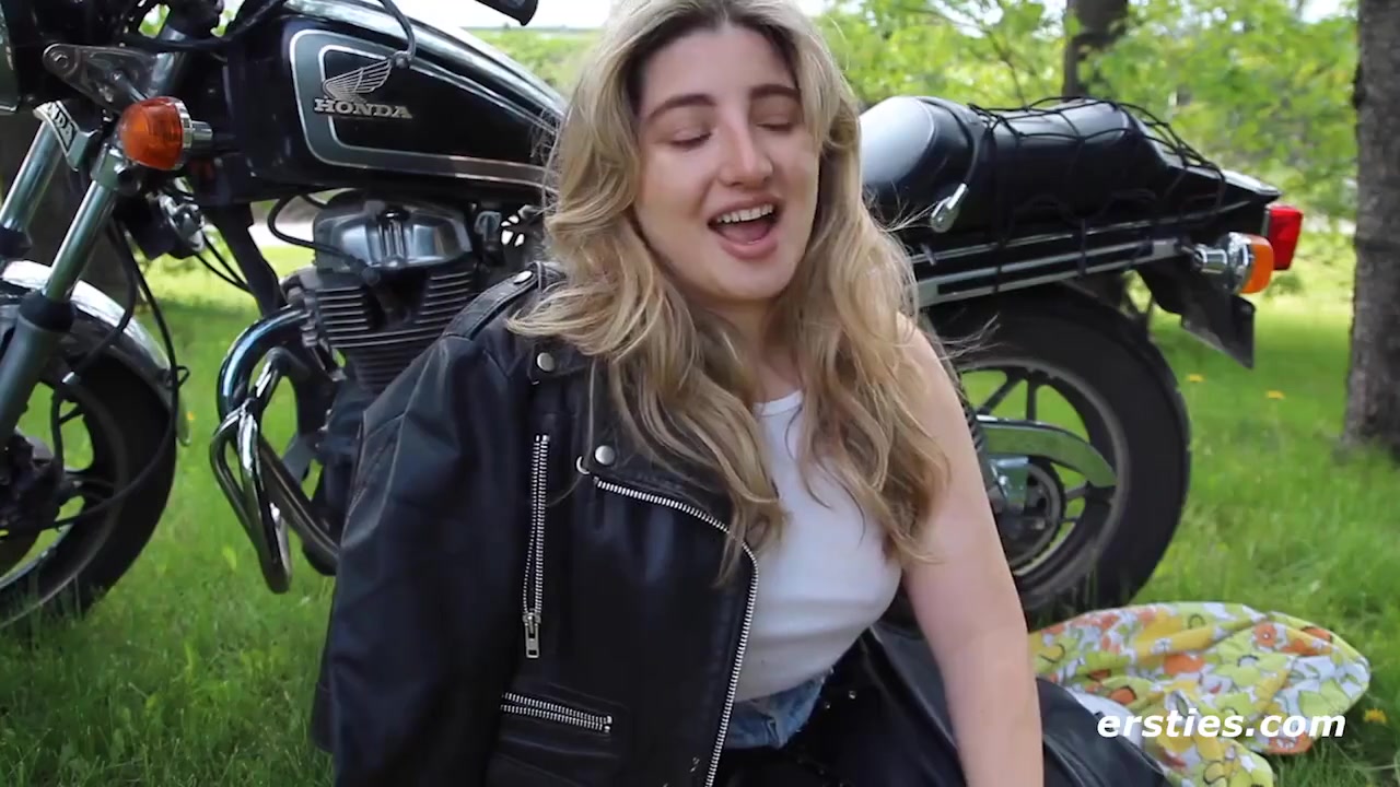 Biker Babe Plays With Her Pussy In Public