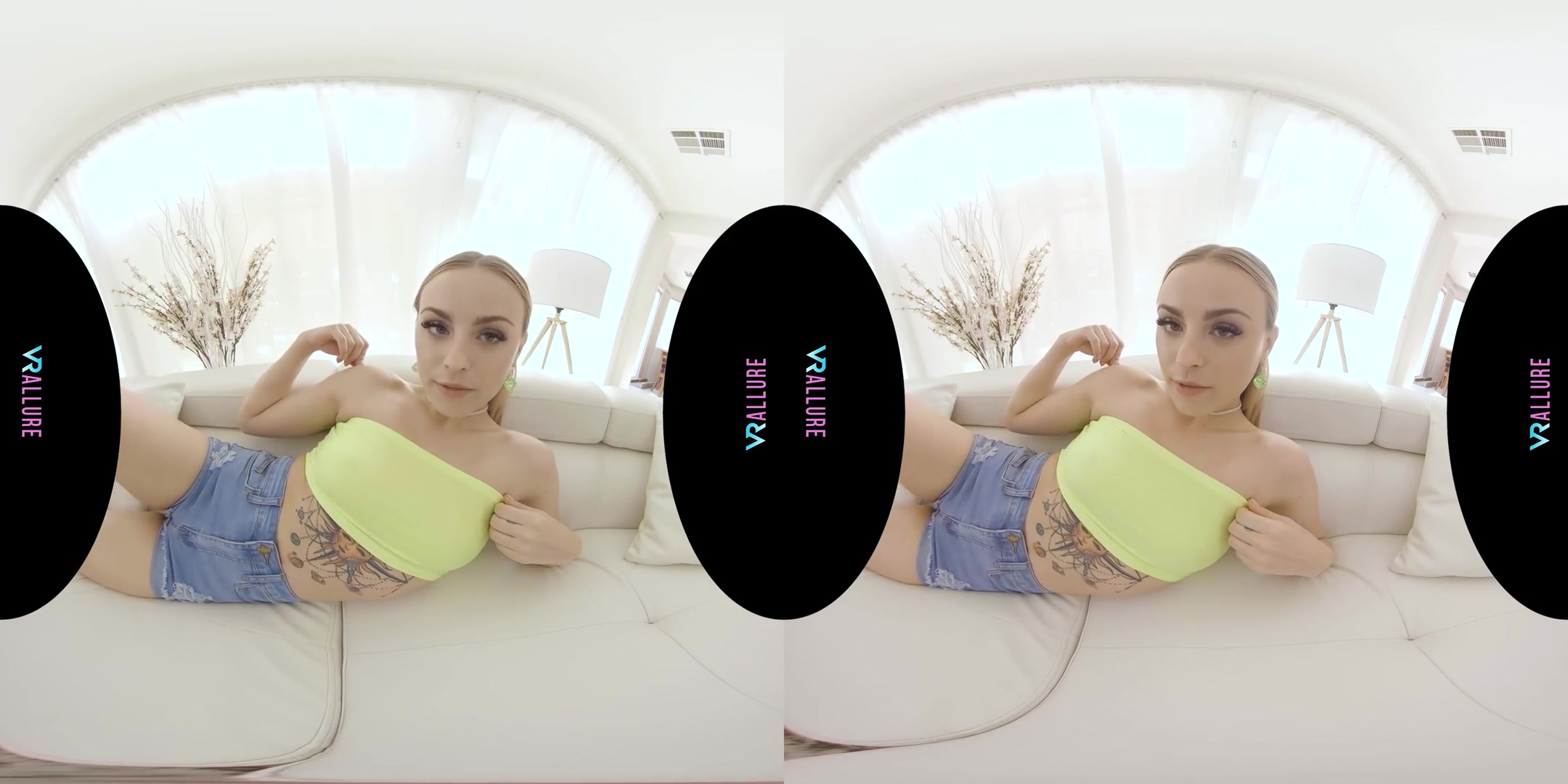 Good Things Come In Small Packages! - Petite Babe Fucks her Tommy Torso
