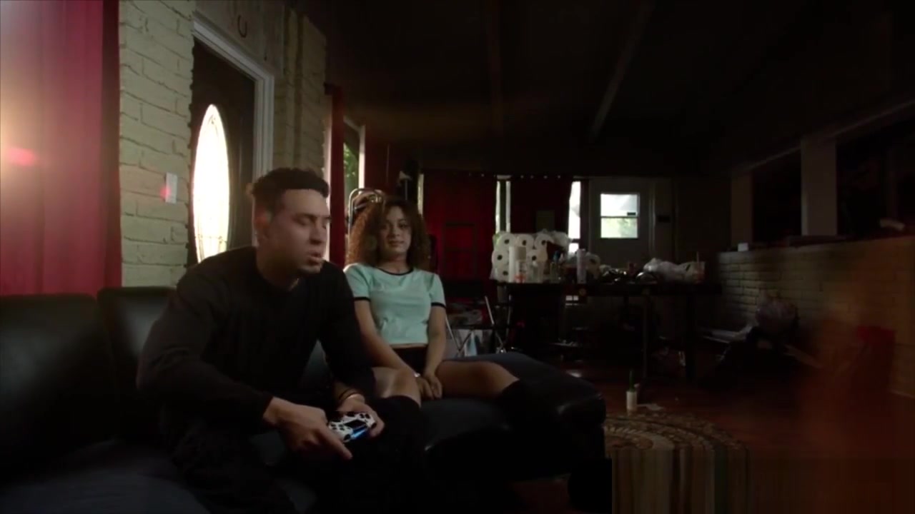 Stepsis wont let me play on my PS4 so I just fuck her