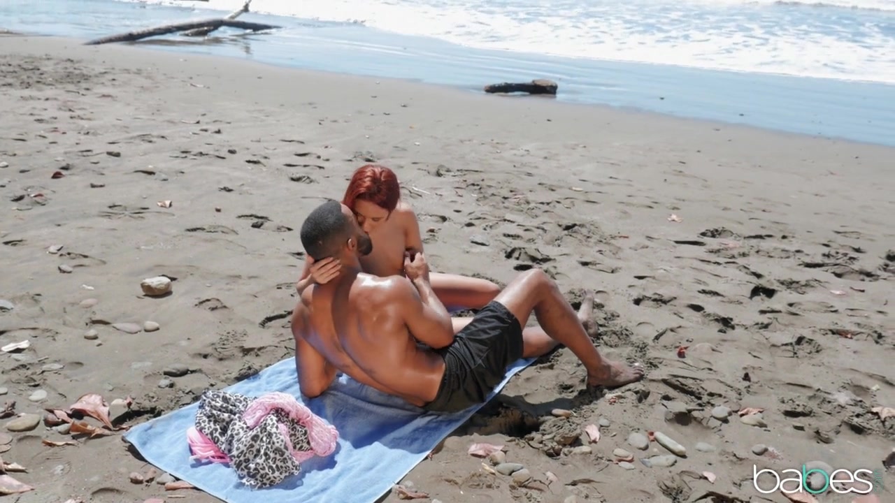 Gala Brown & Stallion in Sex On The Beach - BabesNetwork