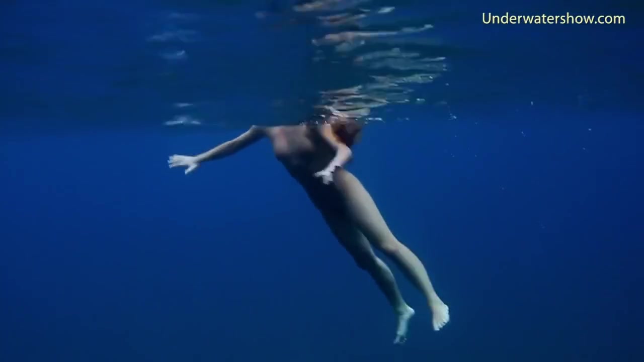 Enjoy Thick Chicks Underwater Lesbians