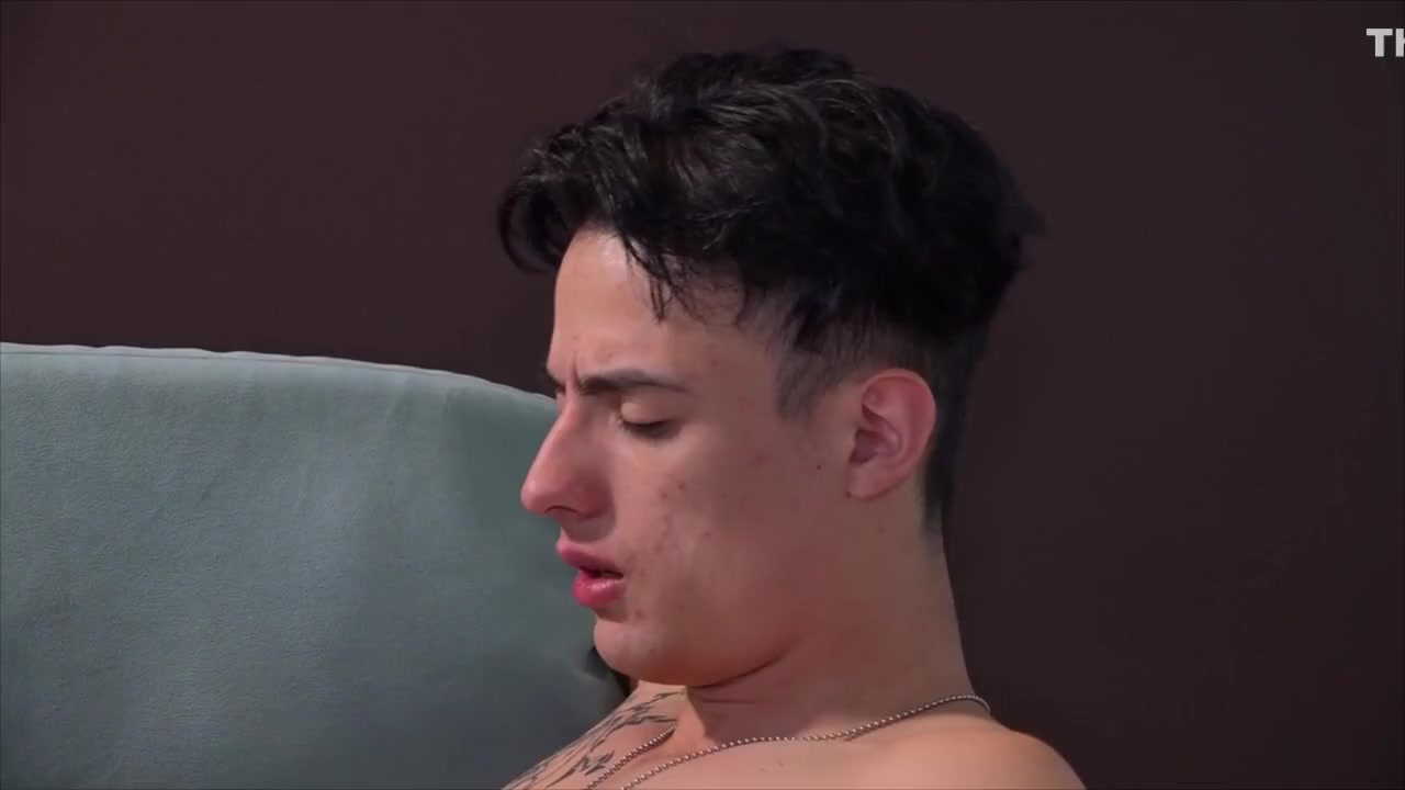 Leon Doggy Sex