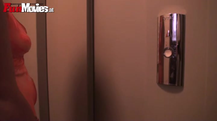 Sucking Slut - FunMovies