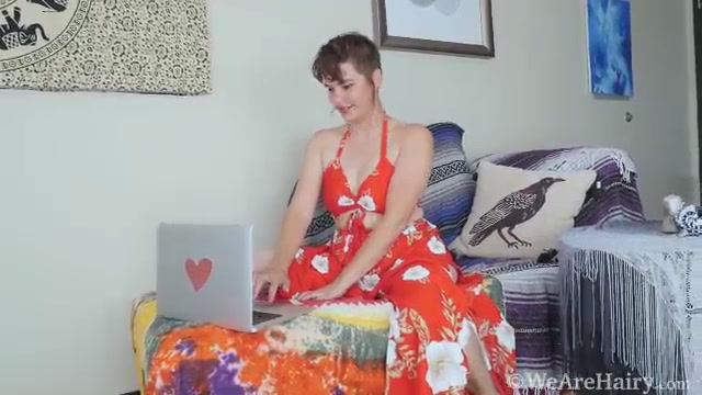 Jupiter Sol Masturbates With Her Favorite Sex Toy