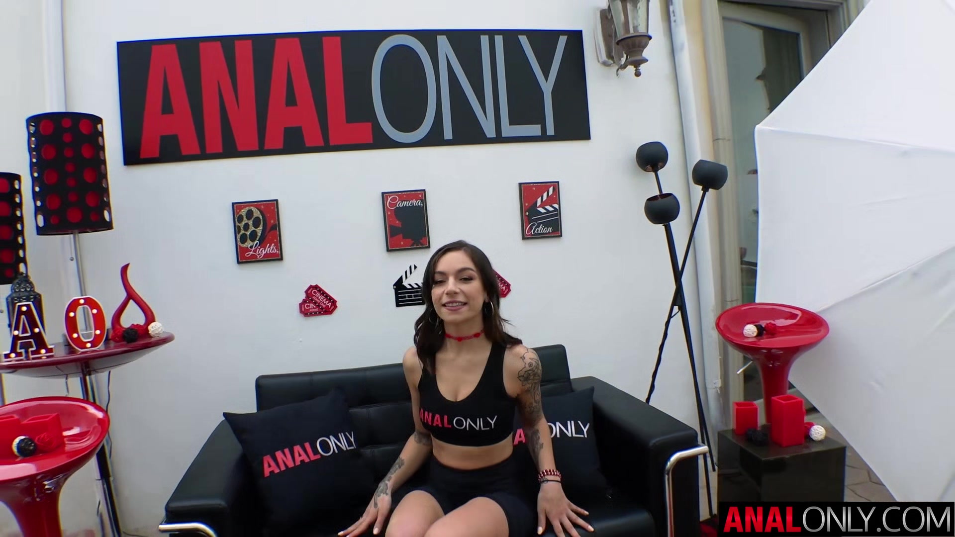 ANAL ONLY Busty April Olsen's anal appointment