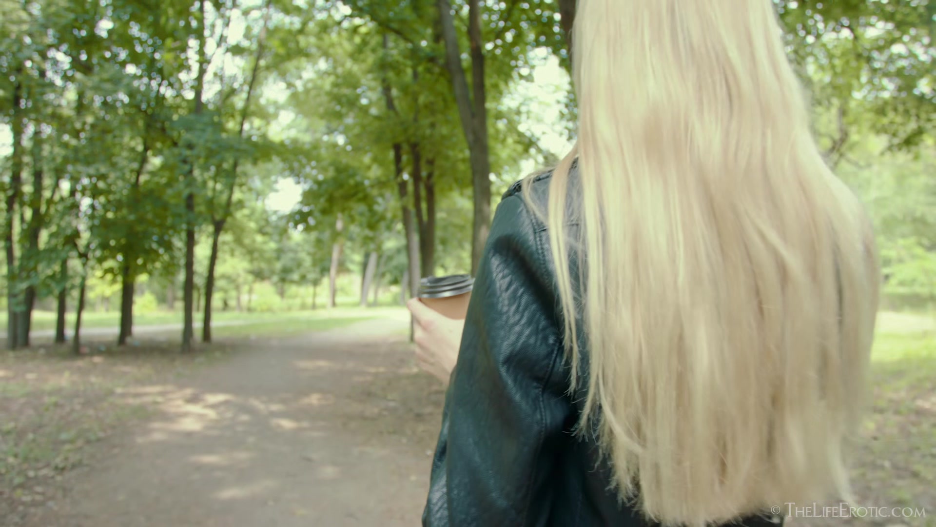 Public Arousal 2 - Maria Rubio - TheLifeErotic