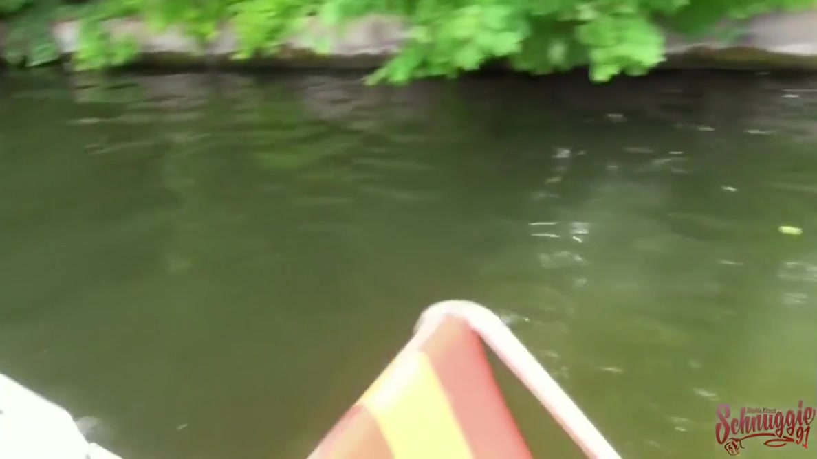 Mitten Auf Der Spree! Beim Public-fick Er