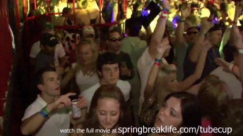 SpringBreakLife Video: Club Hotties On Spring Break