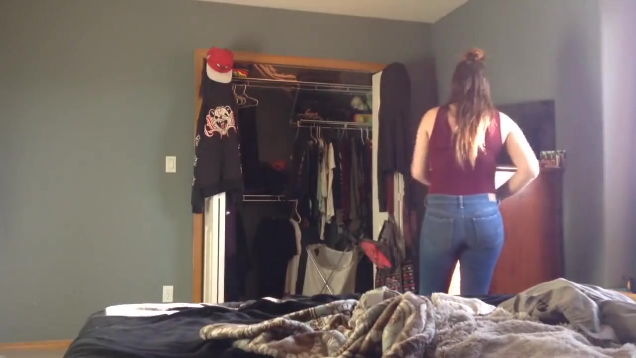 REAL hidden on roommate catches her getting dressed for school