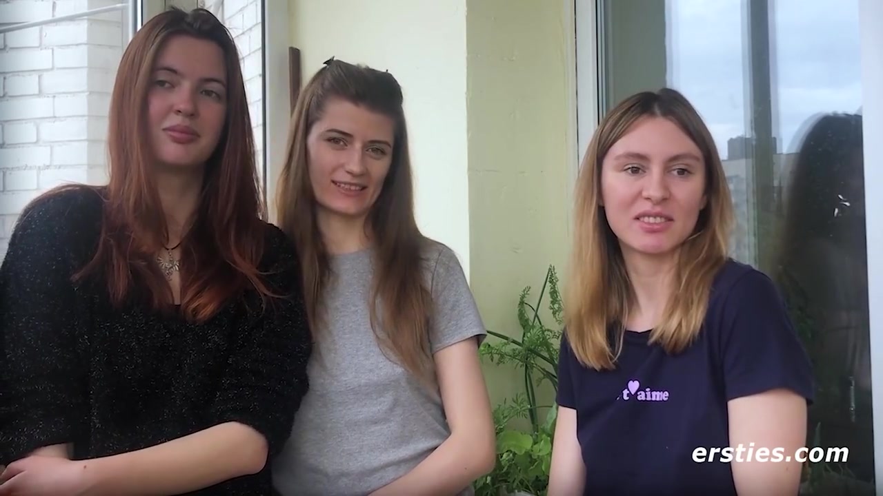 Hot Girl Threesome Leads To Steamy Lesbian Sex