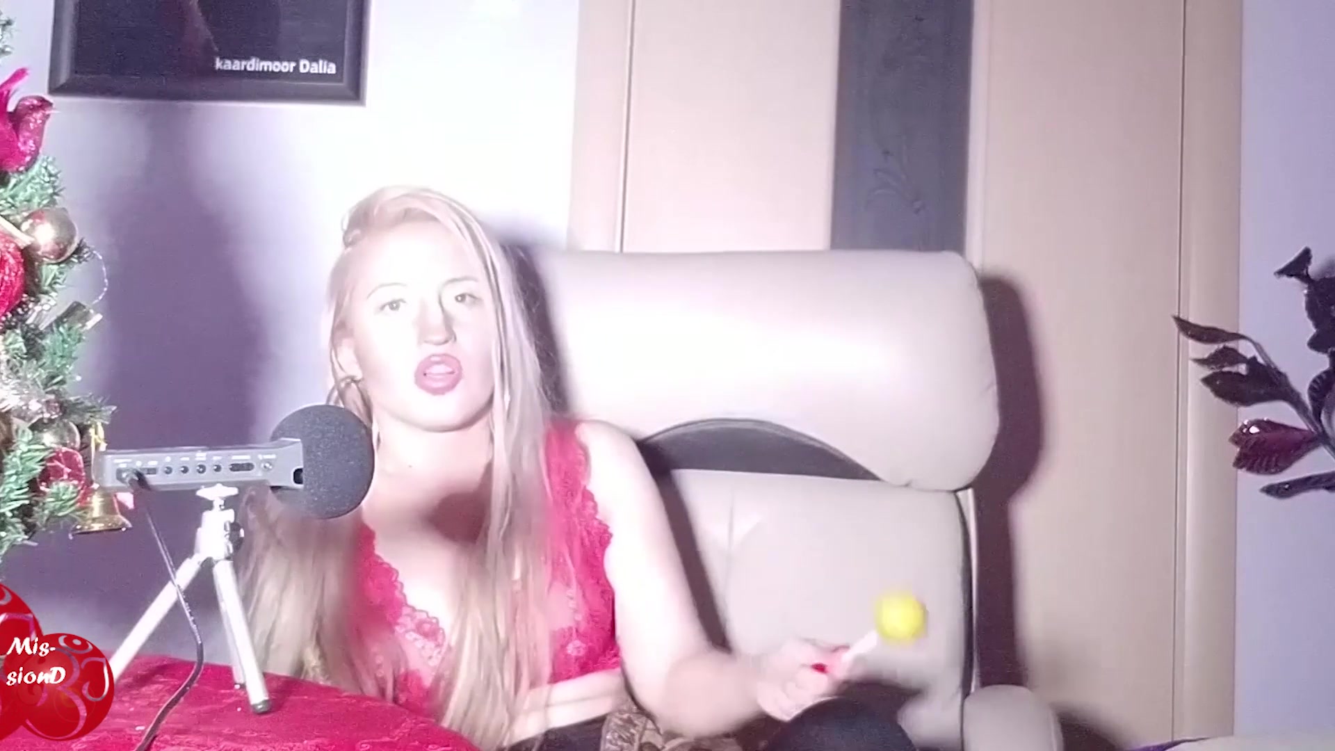 Lollipop Licking And In Russian Speaking - Sex Movies Featuring Findom Goaldigger