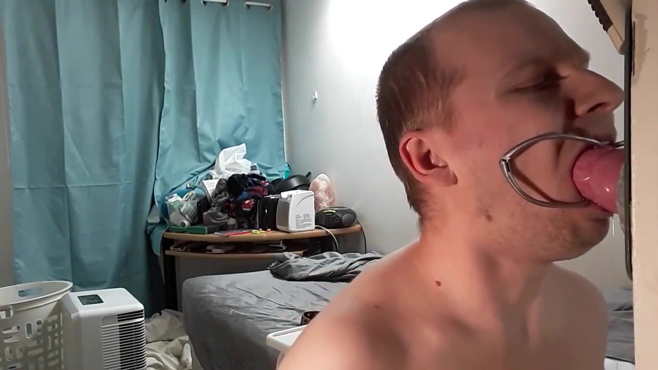 Gay Fantasy Dildo Deepthroat Throatpie And Nosepie