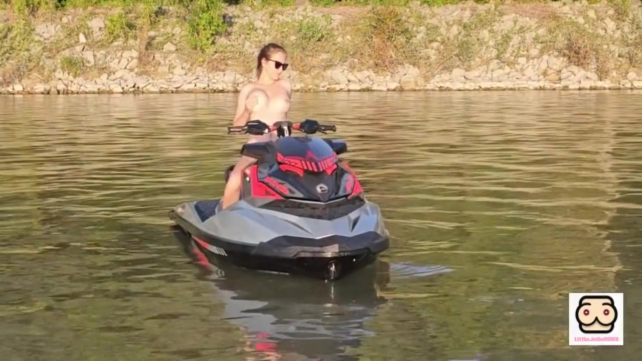 Pussyplay On Jetski