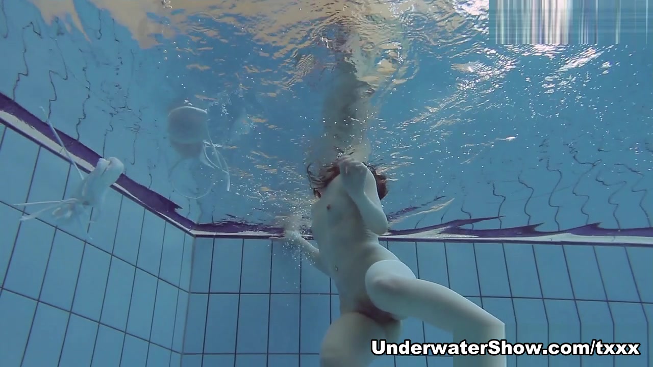 Roxalana Video - UnderwaterShow