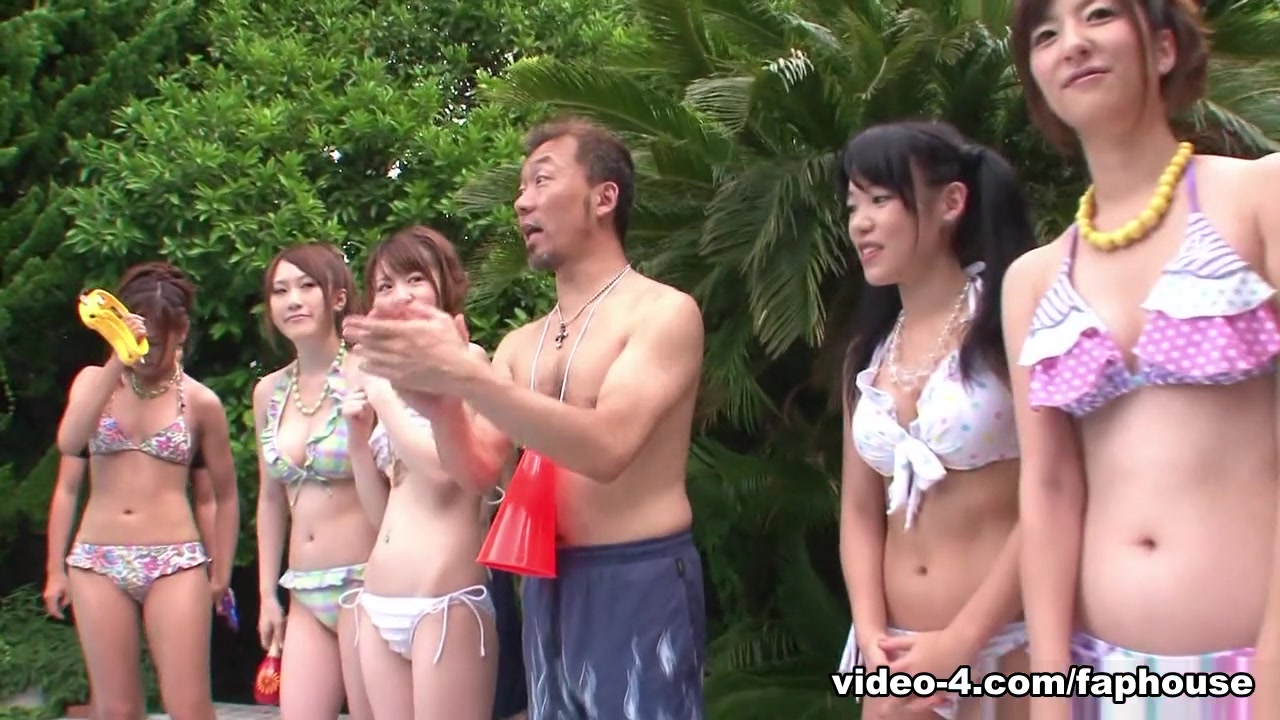 Asian girls want some hot stuff outdoors - FapHouse