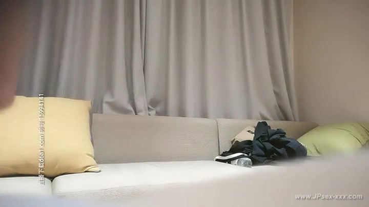 chinese man fucking callgirl in hotel.126