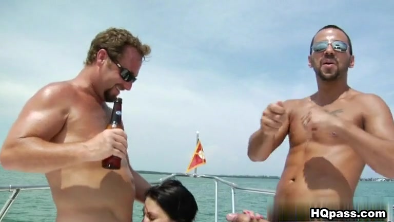 MilfHunter - Sex aground