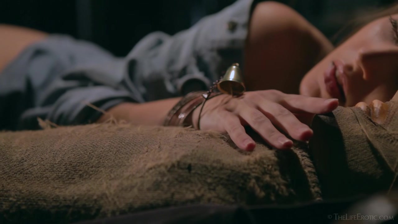 Scarecrow III 2 - Emily J - TheLifeErotic