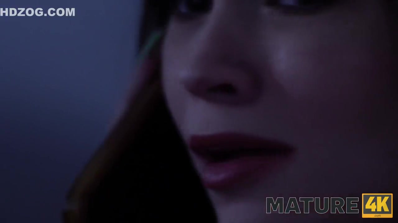 Let The Right Cock In With With Kiki Daire