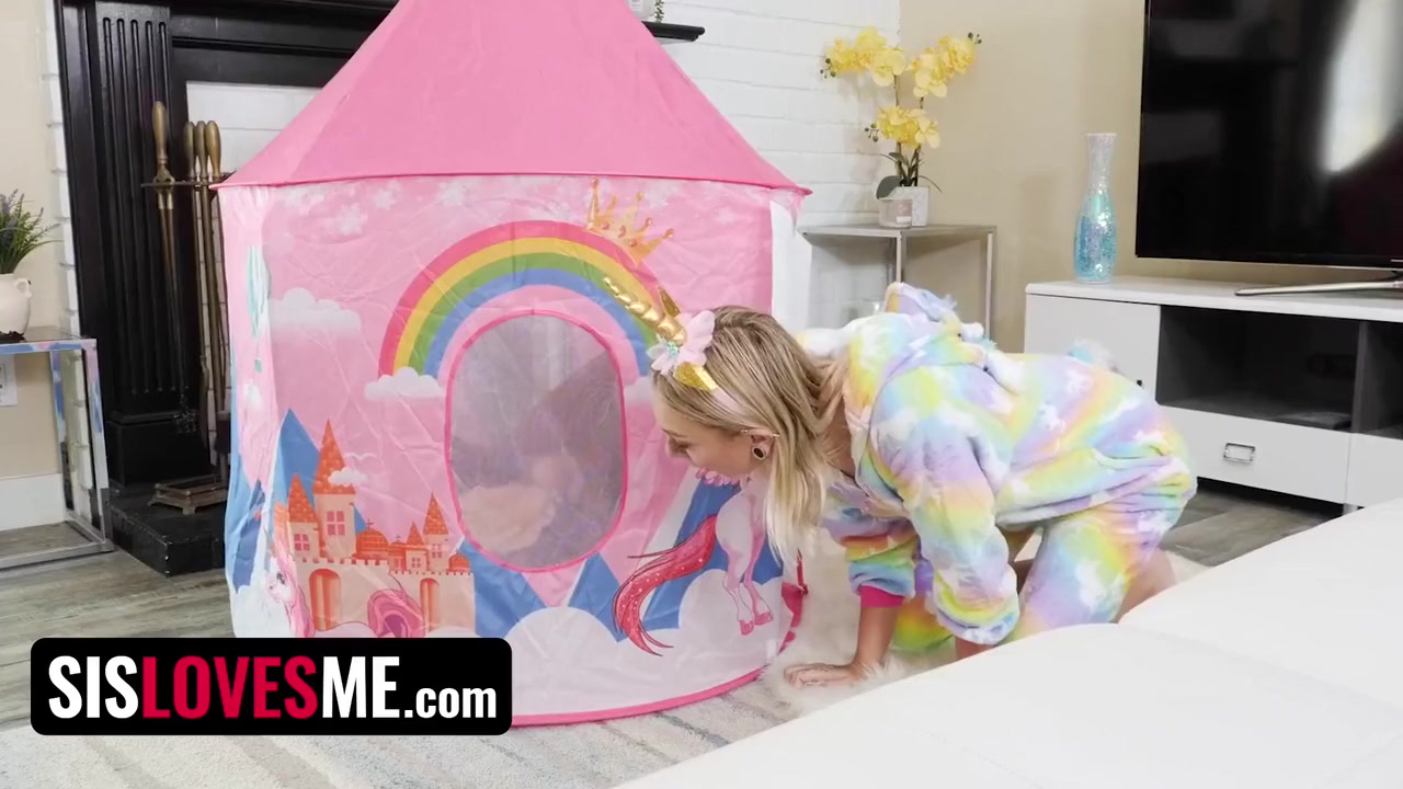 Naughty Step Sis Caught Step Bro Jerking Off And Helps Him Cum Full Movie - Chloe Temple