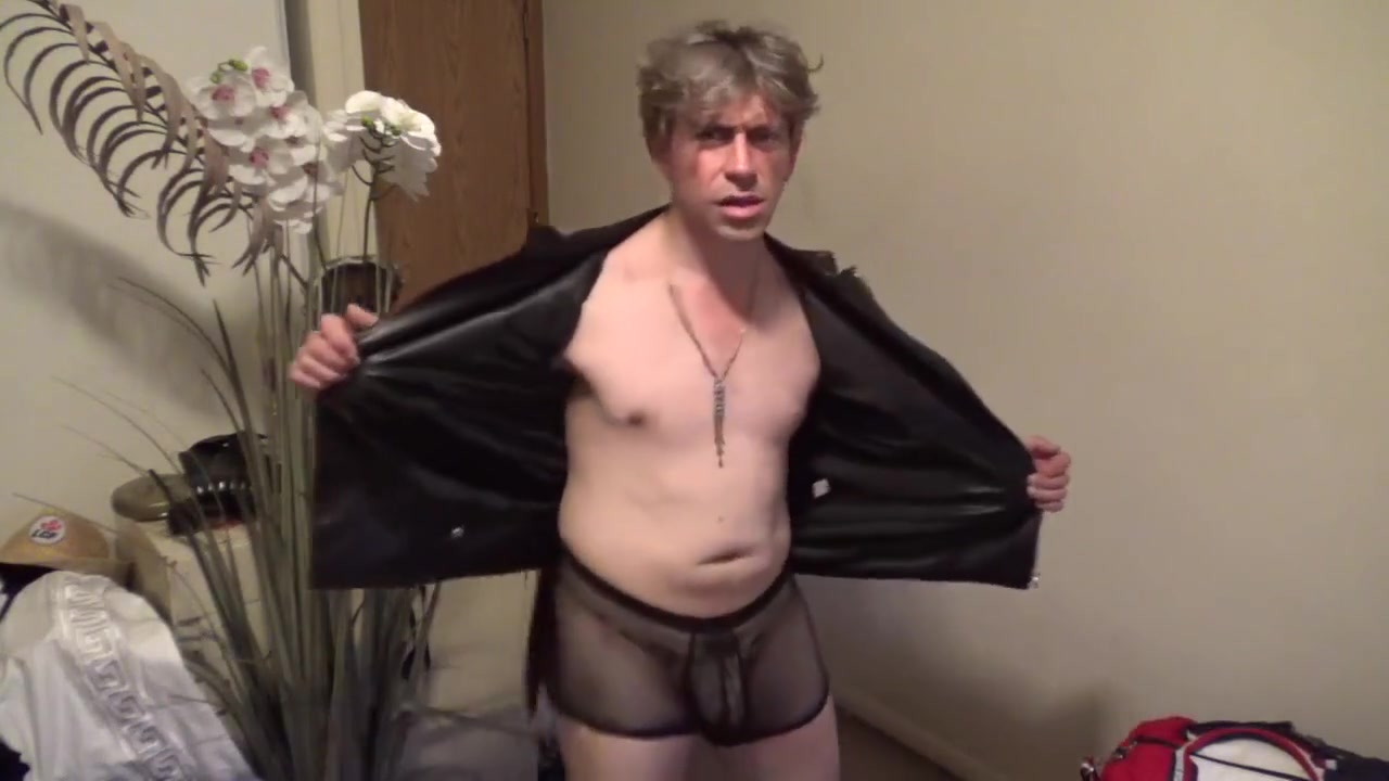 Maolos Old Xtube Channel Turns Into A Solo Jerkoff!