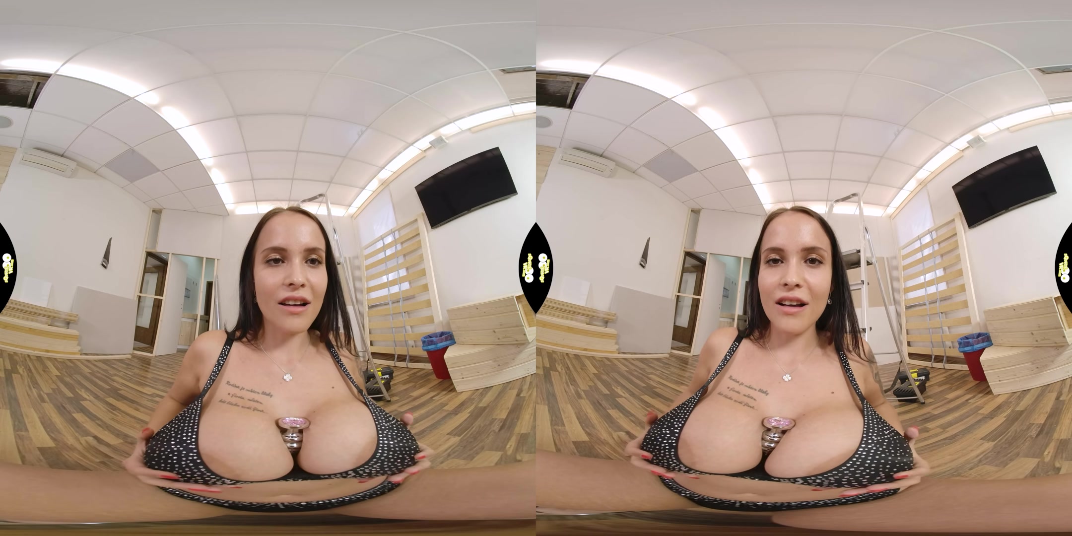 My Boobs - SqueezeVR