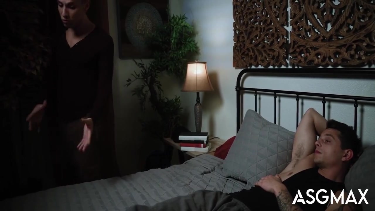 Stepbrothers Comfort Each Other After Confrontation With Stepfamily - Menendez Inspired Taboo Porn 12 Min With Kyle Wyncrest And Des Irez